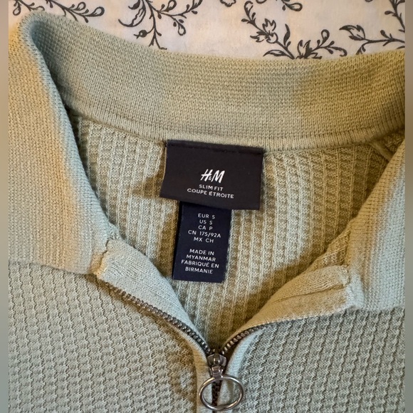 Slim Fit Pastel Green Short Sleeve Shirt - Picture 8 of 8